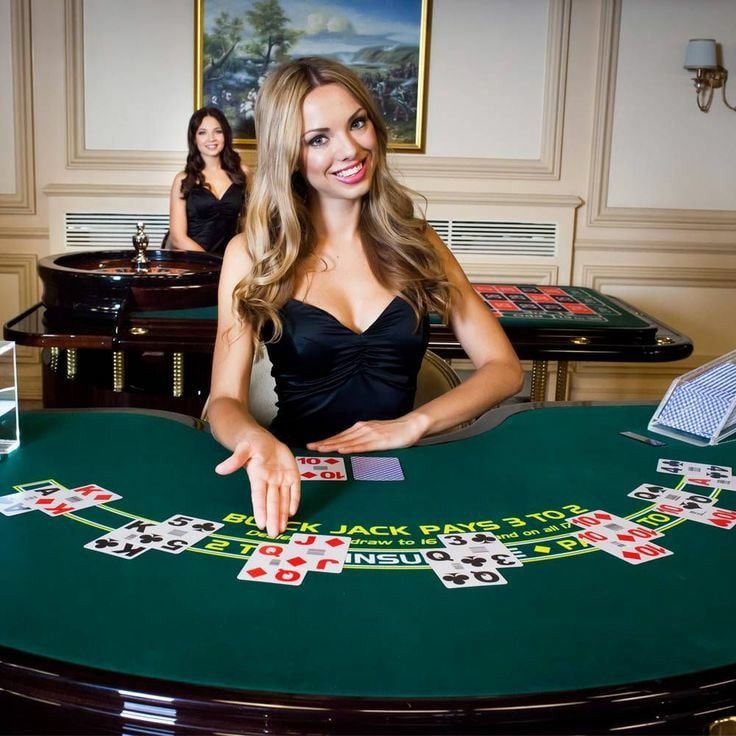 Meja live dealer baccarat di studio luxury12